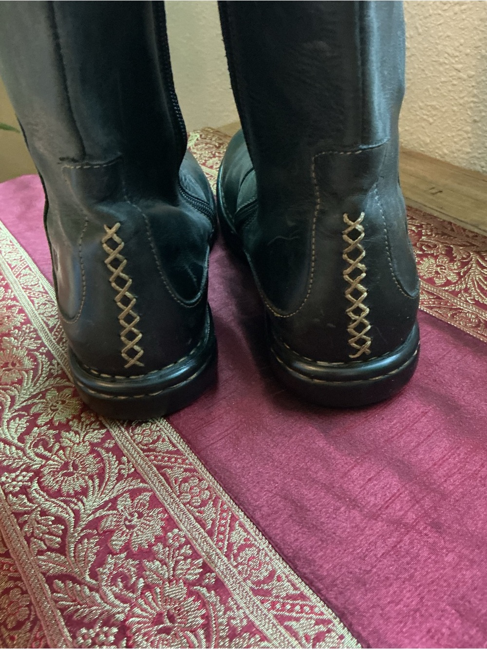 Born Leather Tall Boots
Size: 8 / EU 39 Black - Picture 9 of 16